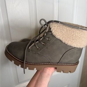 Sonoma Tan Faux Fur Lined Boots
